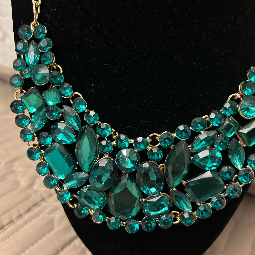 Vintage Green Gem Necklaces For Women Gold Color